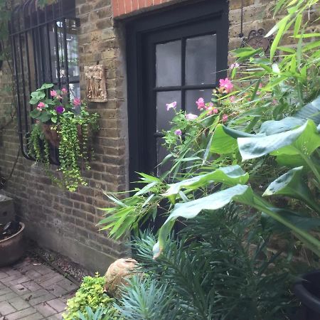 The Coach House Apartamento Bromley Exterior foto